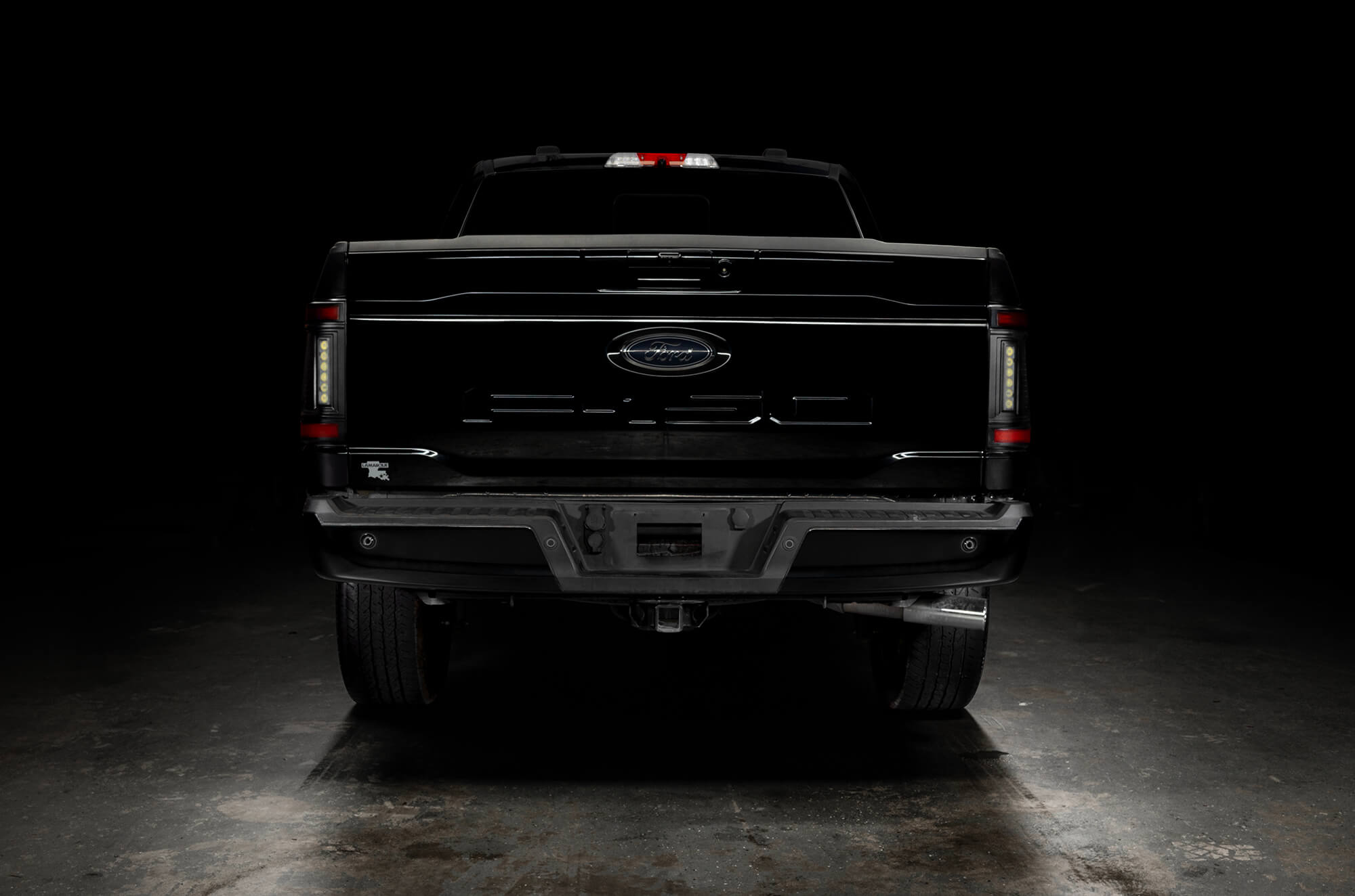 5910-504 - Tail Light Assembly